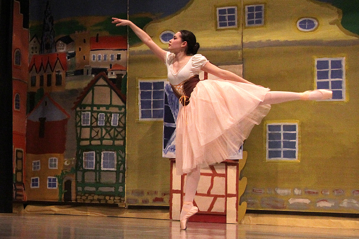 Coppélia 2014 – Bühnenfoto